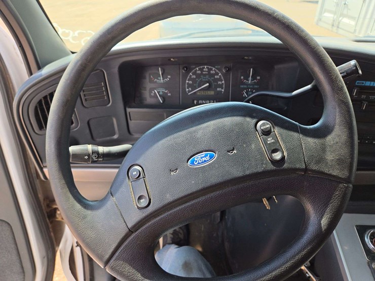 1994-ford-e350-image-36
