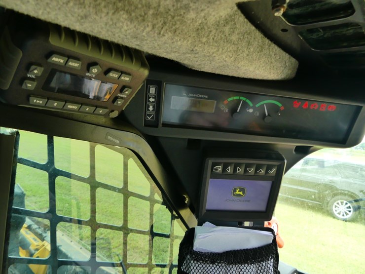 deere-333g-image-18