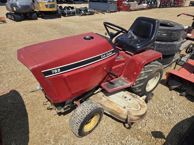cub-cadet-782-image-8