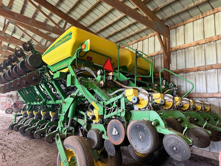 john-deere-1790-image-3