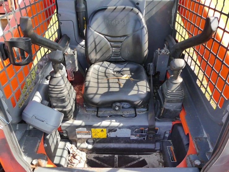 kubota-ssv75-image-14