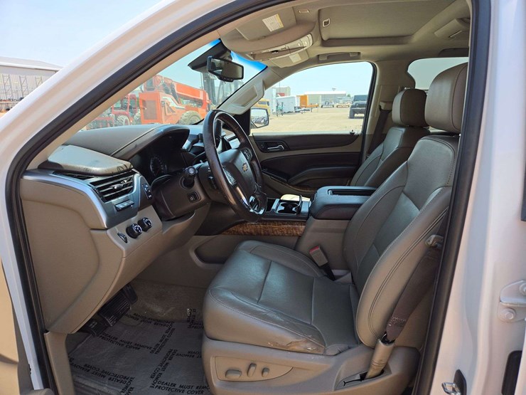 2018-chevrolet-tahoe-image-11