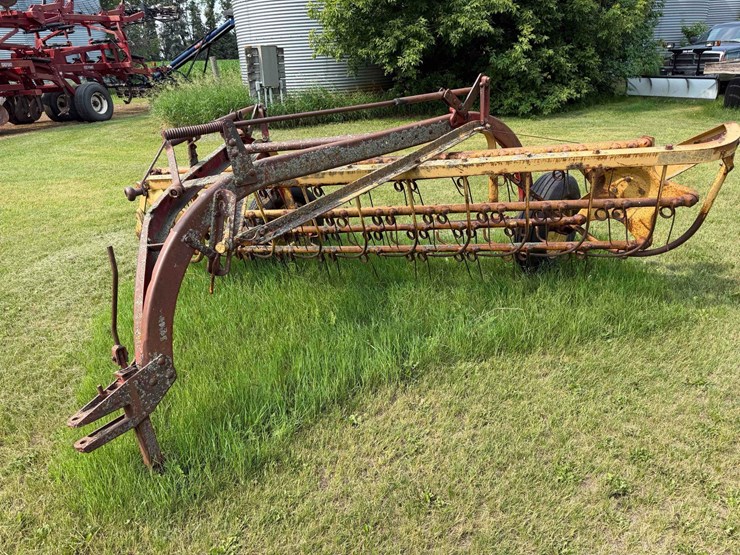 new-holland-rake-image-2