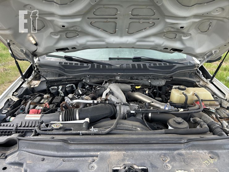 2020-ford-f450-xl-image-30