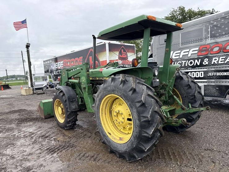 john-deere-2350-image-2