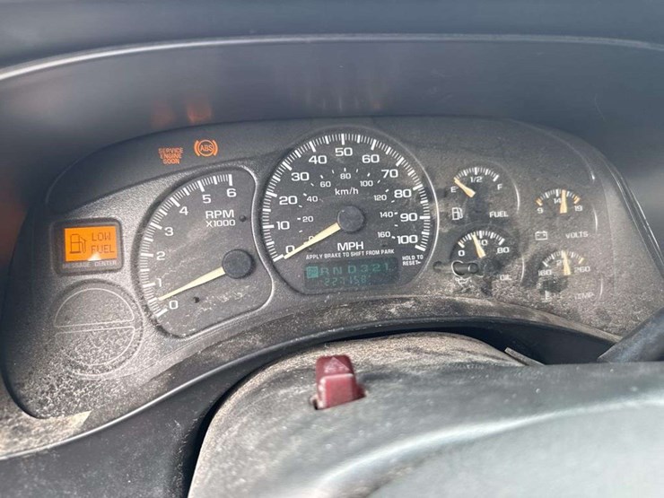 2002-chevrolet-silverado-1500-z71-image-20