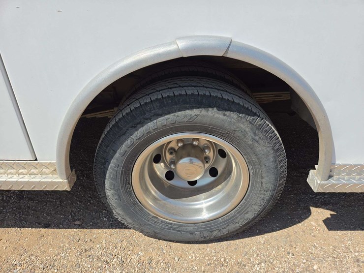 1994-ford-e350-image-7