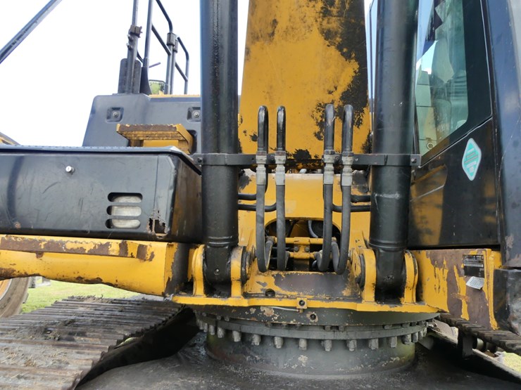 caterpillar-320el-image-13