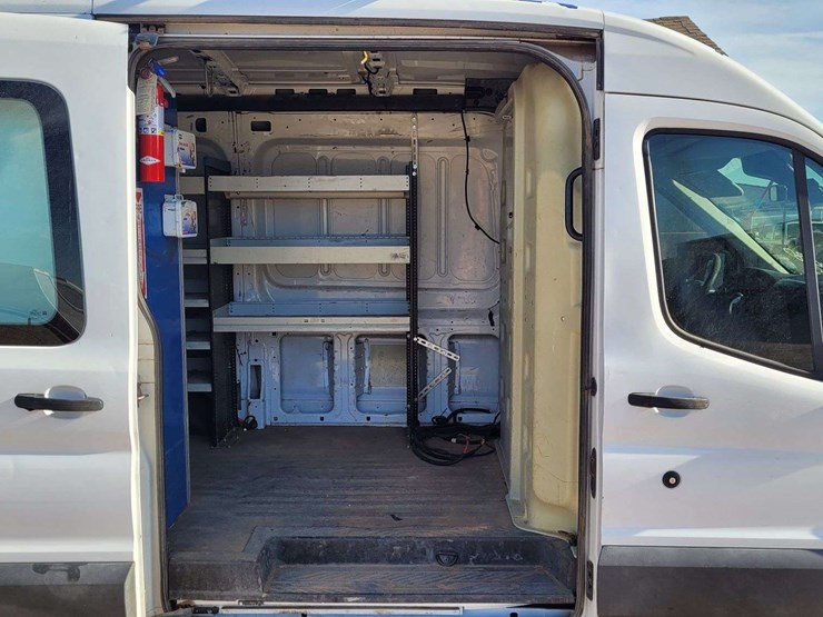 2015-ford-transit-image-6
