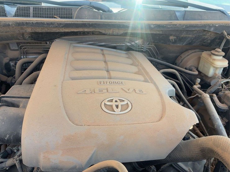 2010-toyota-tundra-image-36