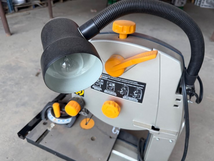 #2014-•-ryobi-band-saw-image-6