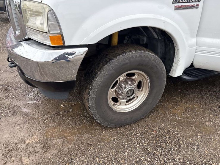 2001-ford-excursion-image-5