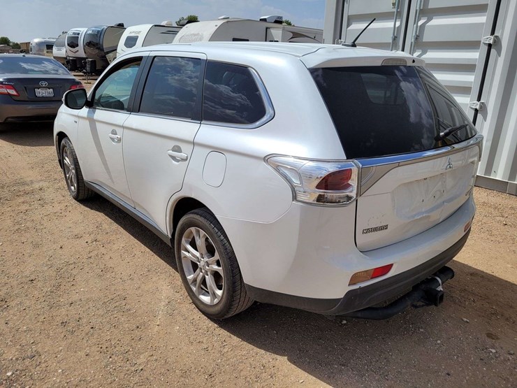 2014-mitsubishi-outlander-image-7