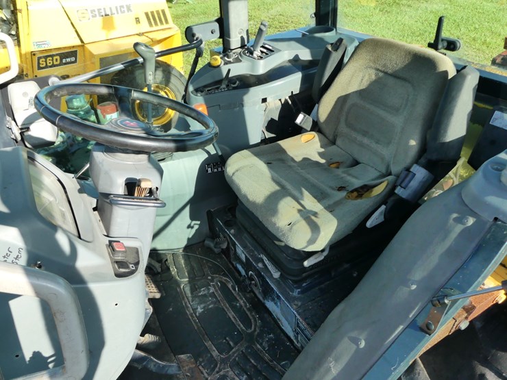 massey-ferguson-4608-image-12