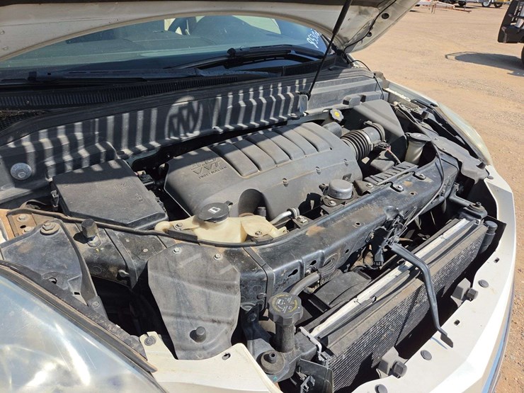 2011-buick-enclave-cxl-image-24