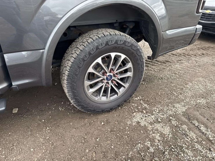2019-ford-f150-image-6