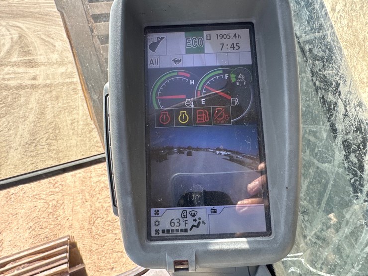 #16331-•-2023-deere-350p-hydraulic-excavator-image-5