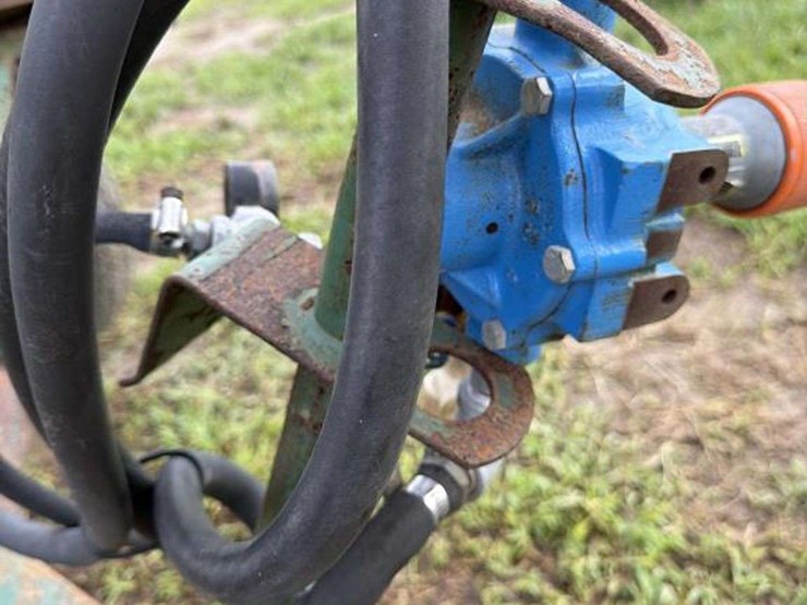 john-deere-200-image-8