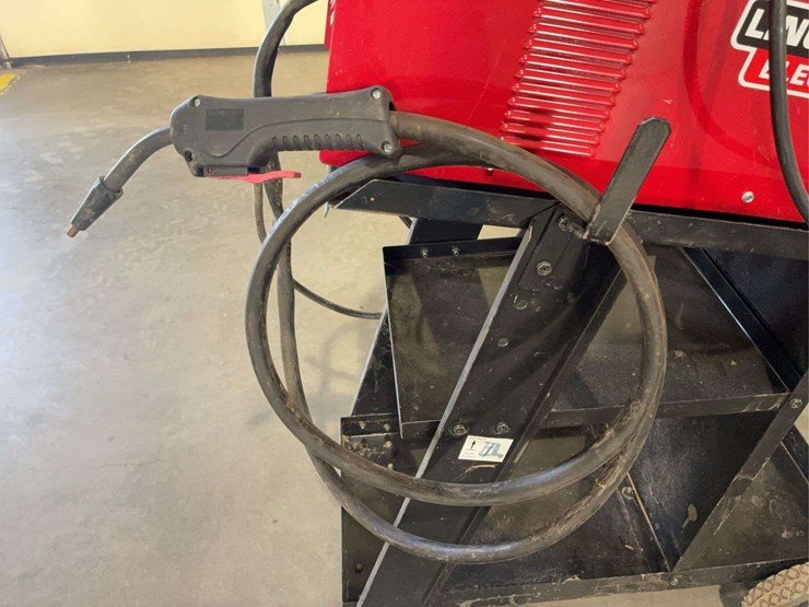 lincoln-electric-handy-core-wire-fees-welder-on-cart-image-4
