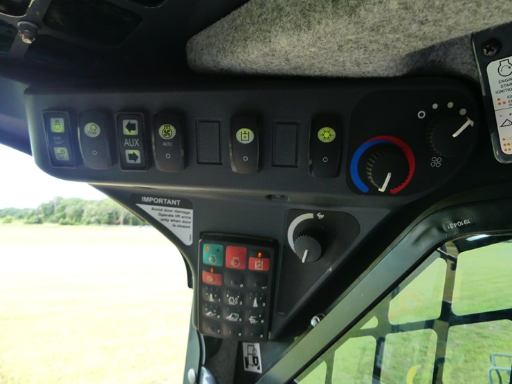 deere-333g-image-17
