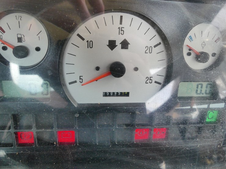 2014-massey-ferguson-5470-image-19