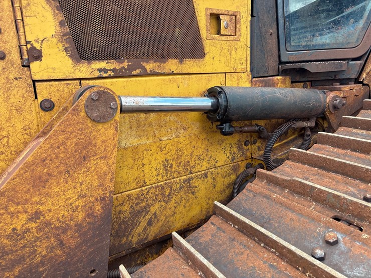 caterpillar-d6n-lgp-image-8