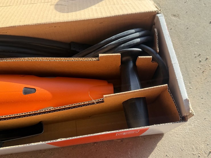 #2026-•-fein-6in-compact-corded-angle-grinder-image-7