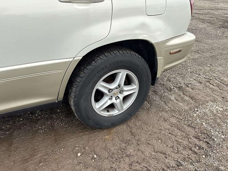 2000-lexus-rx300-image-6