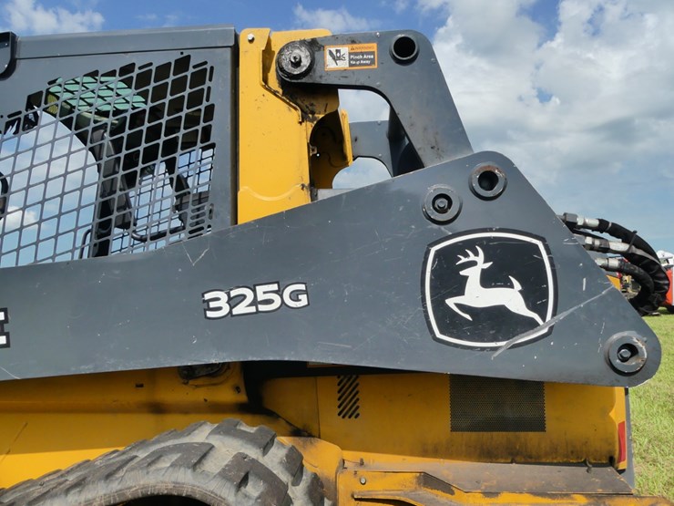 deere-325g-image-7