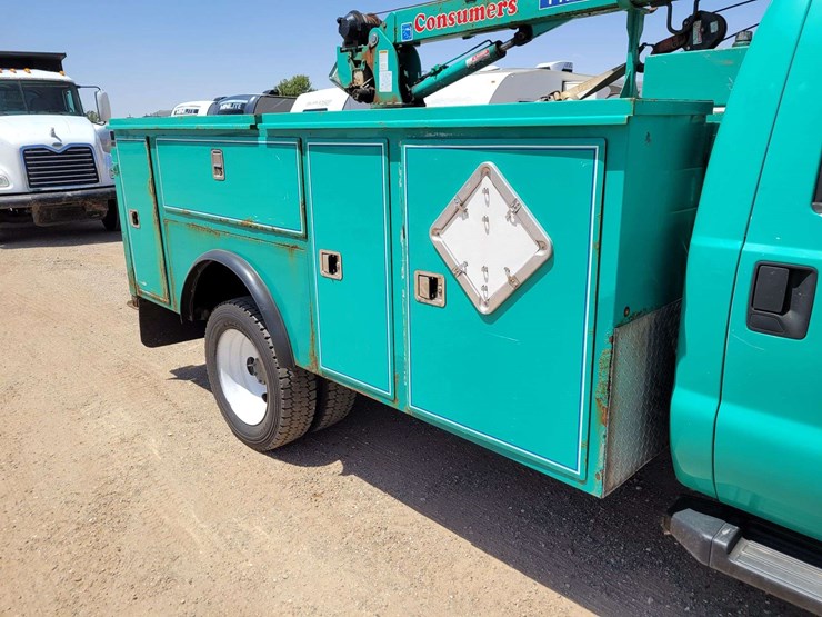 2015-ford-f550-image-4