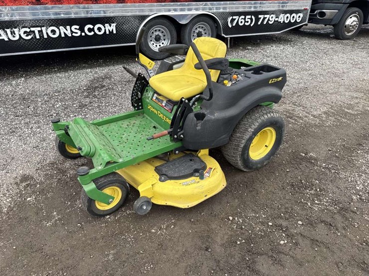 john-deere-425-image-1
