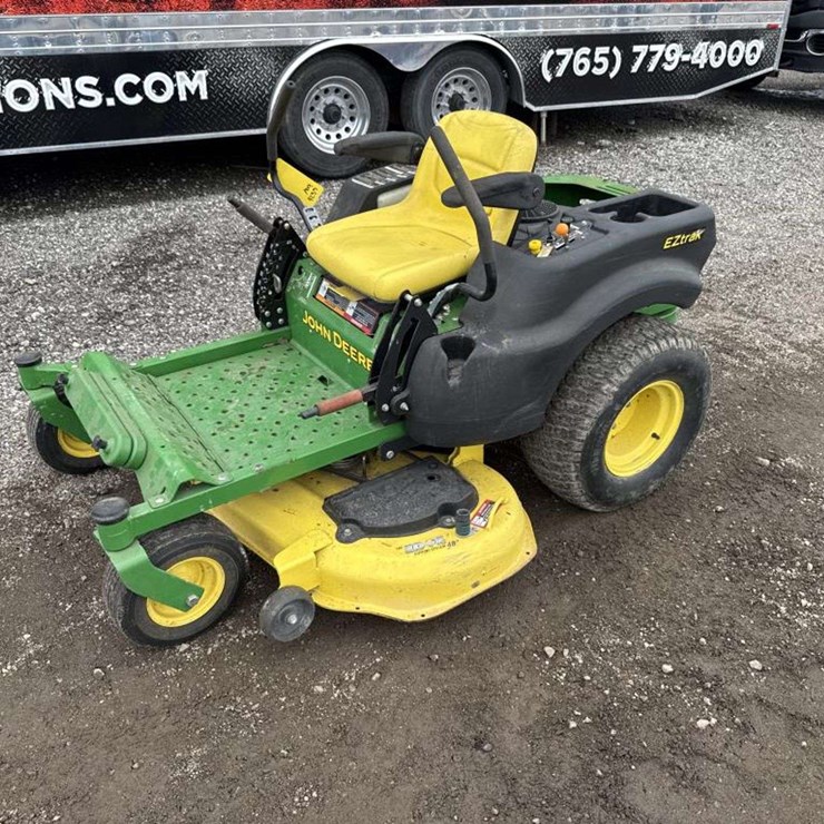 JOHN DEERE 425