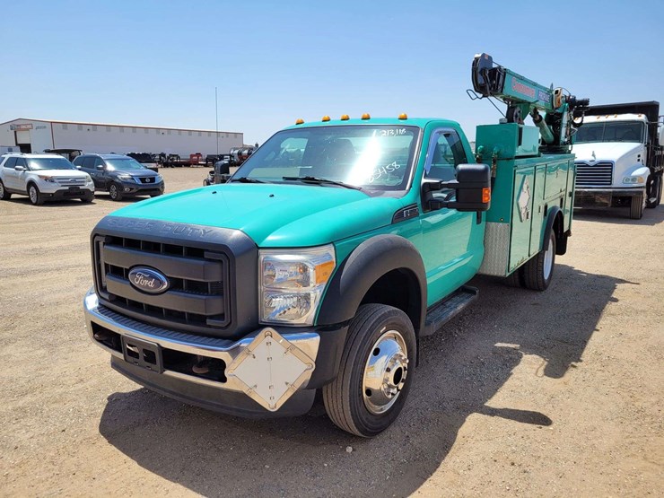 2015-ford-f550-image-1