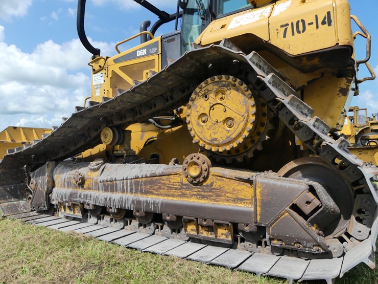 caterpillar-d6n-image-8