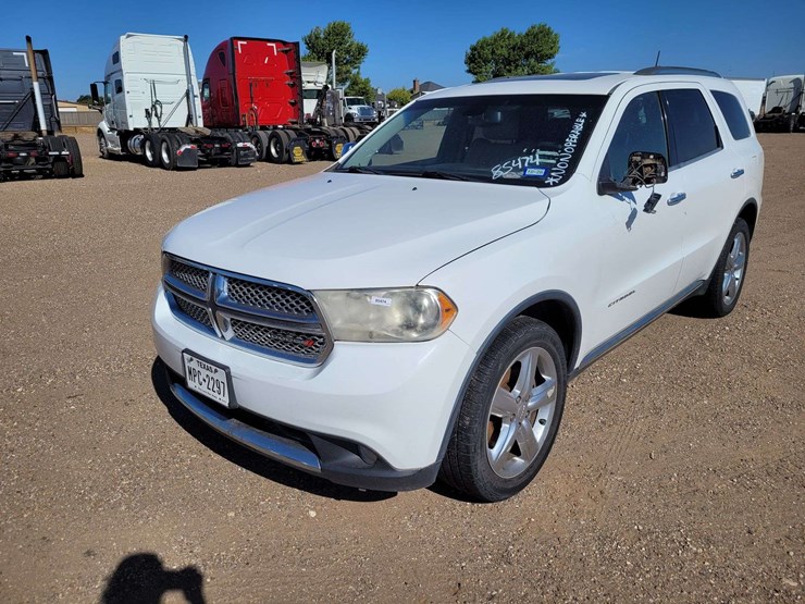 2013-dodge-durango-image-1
