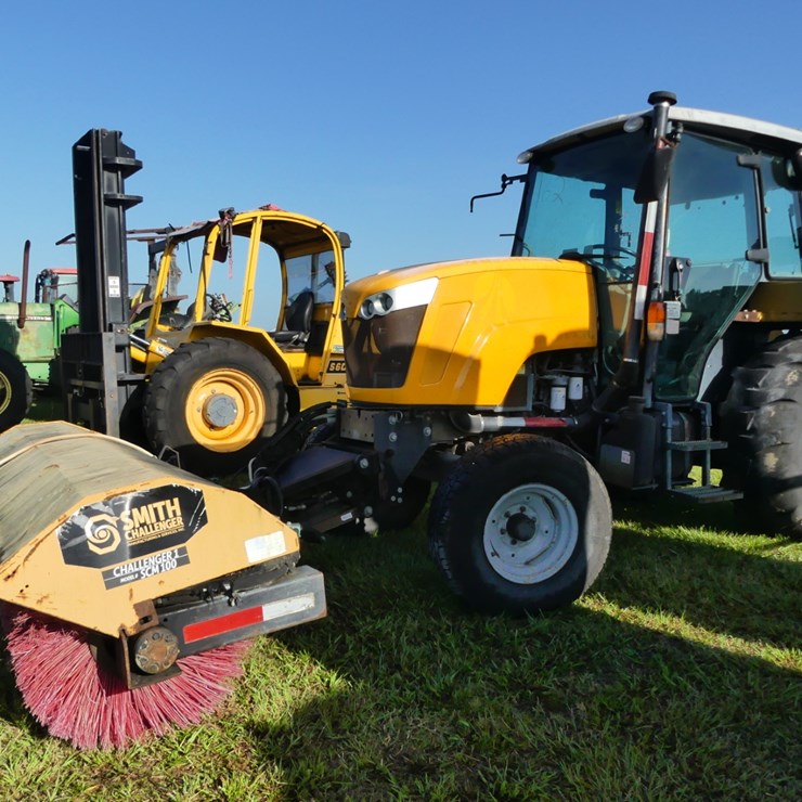 MASSEY-FERGUSON 4608