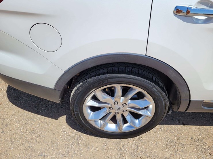 2012-ford-explorer-limited-image-6