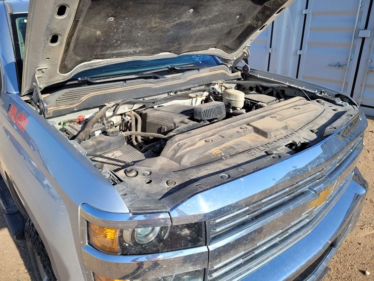2017-chevrolet-silverado-2500-lt-image-22