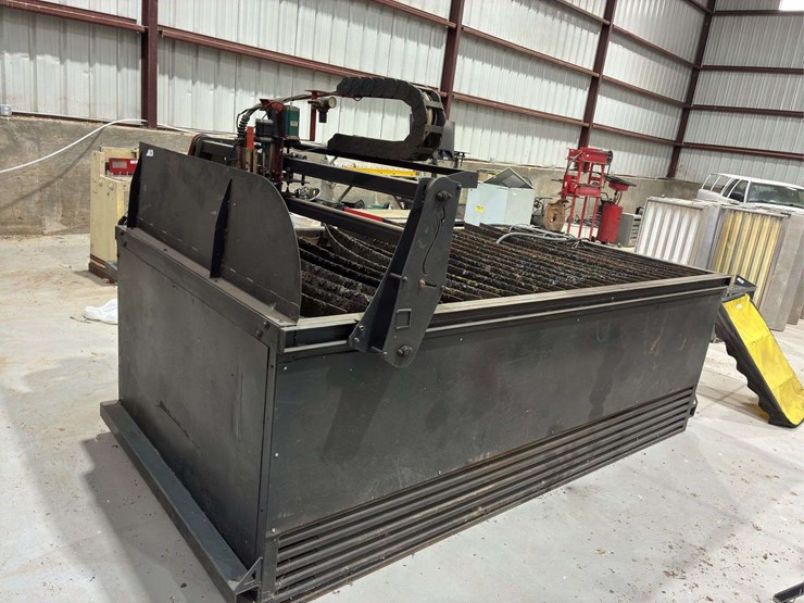 complete-plasma-cutting-table-system-(table,-computer-system-and-083266-plasma-cutter-image-9