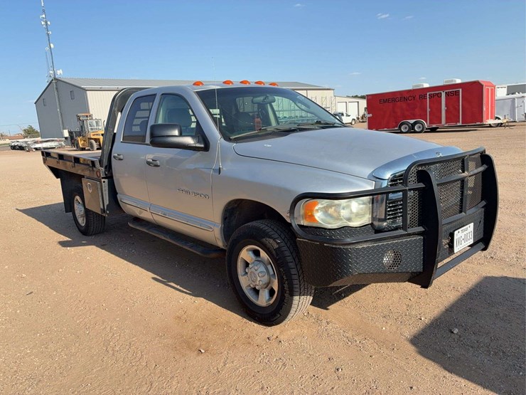 2004-dodge-ram-3500-image-2