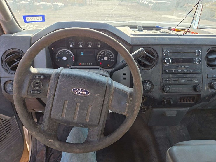 2012-ford-f250-image-17