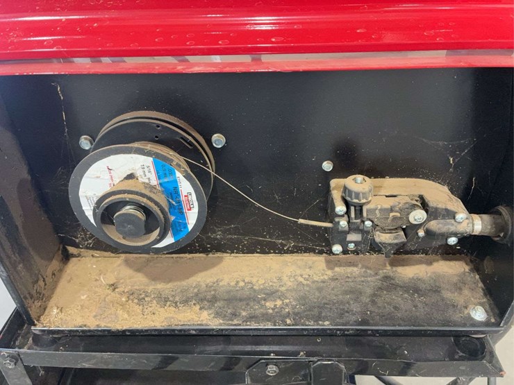 lincoln-electric-handy-core-wire-fees-welder-on-cart-image-11