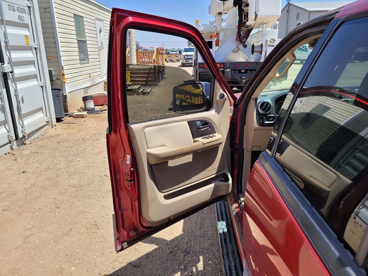 2006-ford-expedition-xlt-image-12