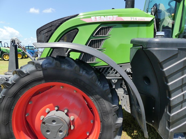 fendt-714-vario-image-14