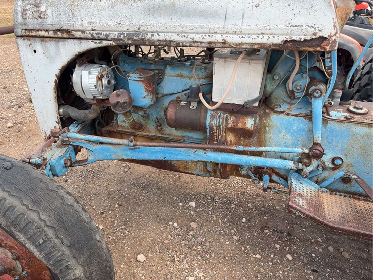 ford-tractor-image-9