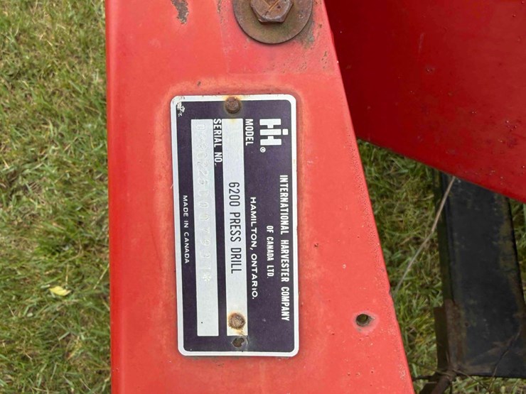 case-ih-6200-image-17