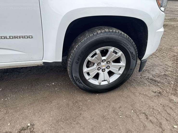 2020-chevrolet-colorado-image-8