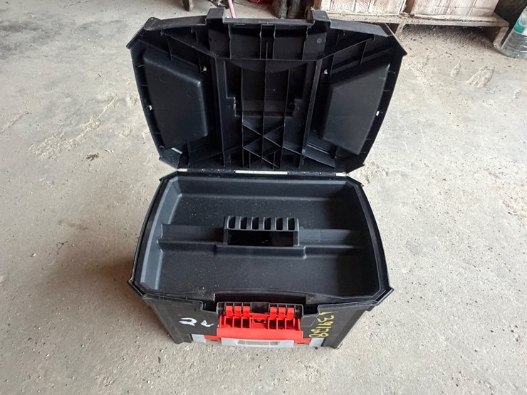 #2003-•-black-and-decker-tool-box-image-6