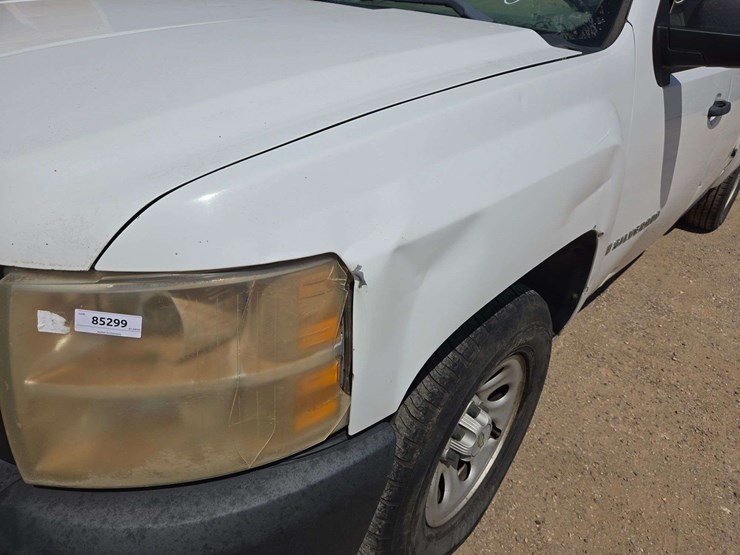 2008-chevrolet-silverado-1500-ls-image-2