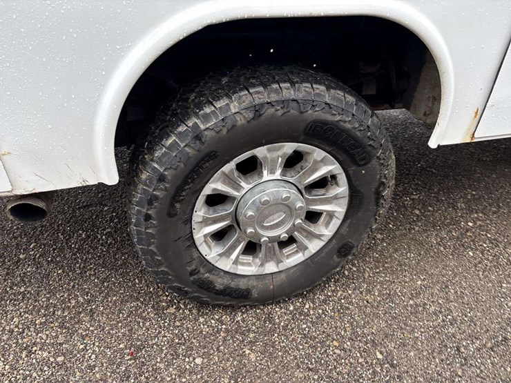 2011-ford-f350-image-7